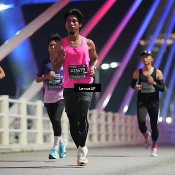 Runner Photo 6196852