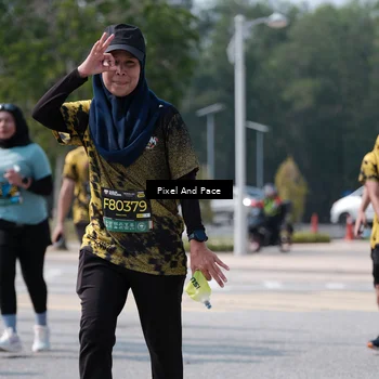 Runner Photo 6196873