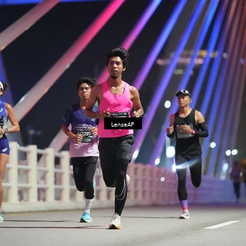 Runner Photo 6196884