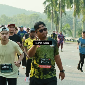Runner Photo 6196886