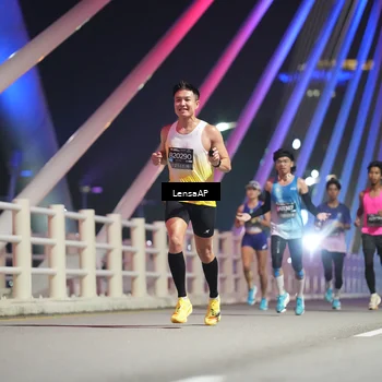 Runner Photo 6196919