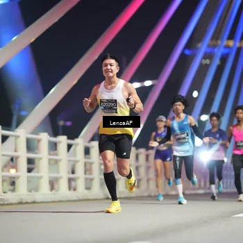Runner Photo 6196920