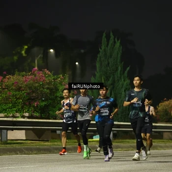 Runner Photo 6196945