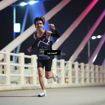Runner Photo 6196989