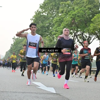 Runner Photo 6196999