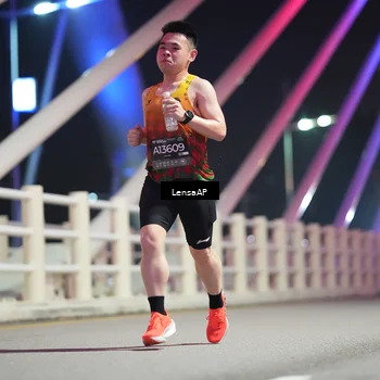 Runner Photo 6197076