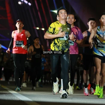 Runner Photo 6197135
