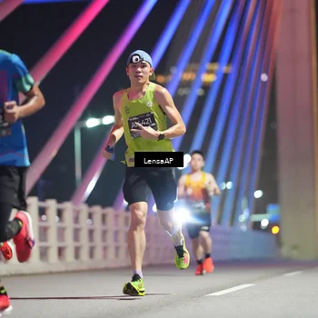 Runner Photo 6197179