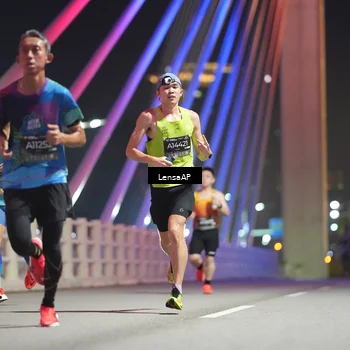 Runner Photo 6197181