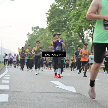 Runner Photo 6197244