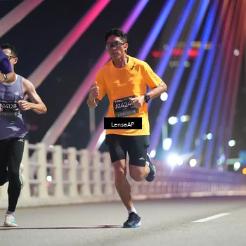 Runner Photo 6197318