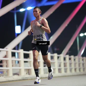Runner Photo 6197400