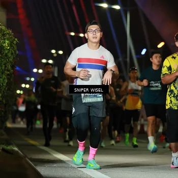 Runner Photo 6197476