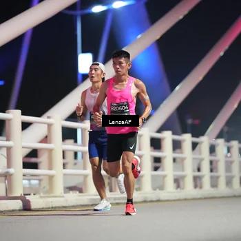 Runner Photo 6197659