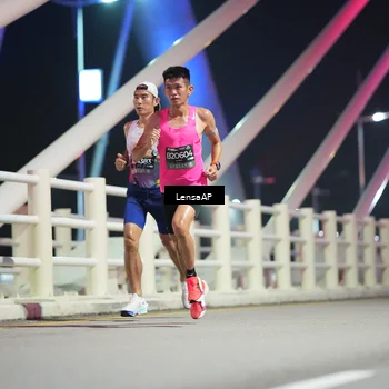 Runner Photo 6197660