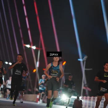 Runner Photo 6197676