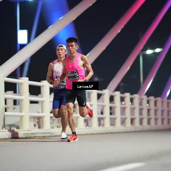 Runner Photo 6197692