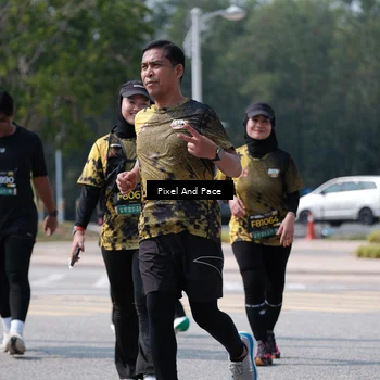 Runner Photo 6197723