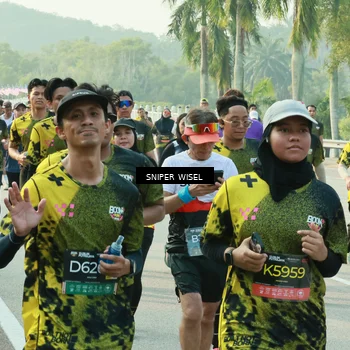 Runner Photo 6197759