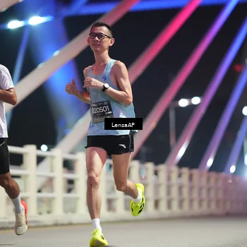 Runner Photo 6197822