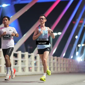 Runner Photo 6197857