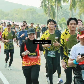Runner Photo 6197864