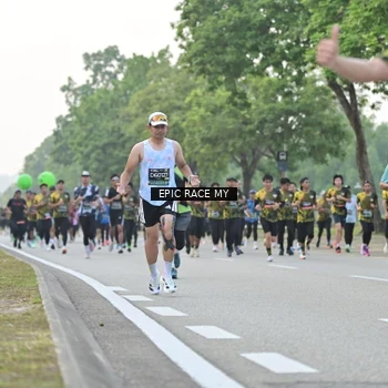 Runner Photo 6197883