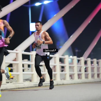 Runner Photo 6197898