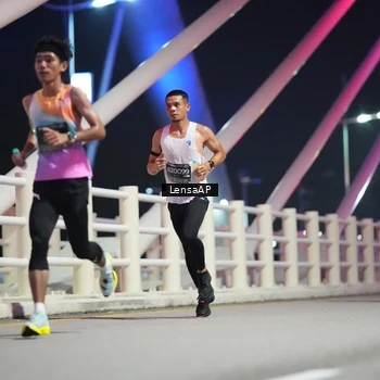 Runner Photo 6197899