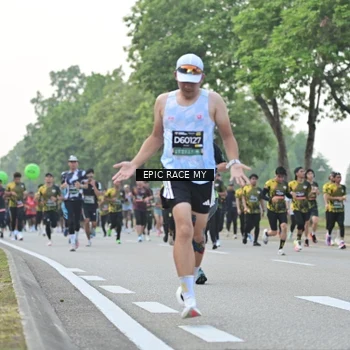 Runner Photo 6197920
