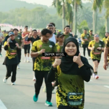 Runner Photo 6198011