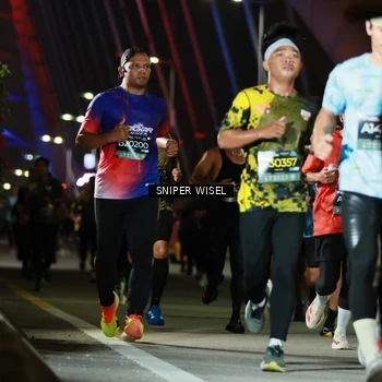 Runner Photo 6198015