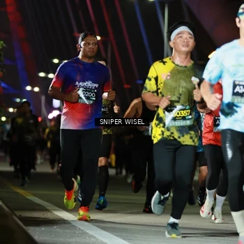 Runner Photo 6198016