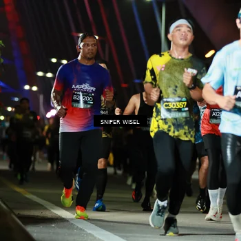 Runner Photo 6198038