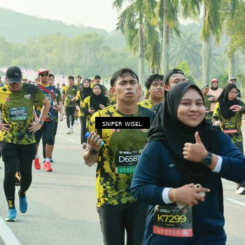 Runner Photo 6198044