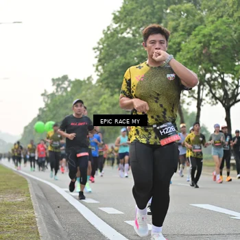 Runner Photo 6198049