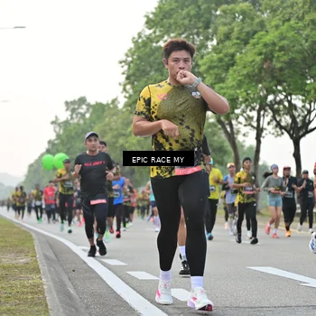 Runner Photo 6198058