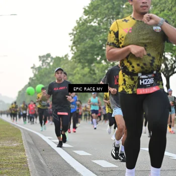Runner Photo 6198064