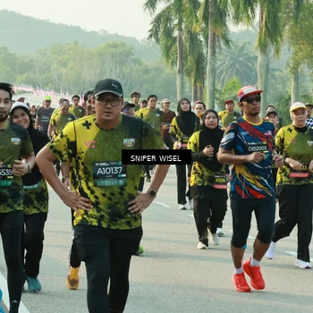 Runner Photo 6198078