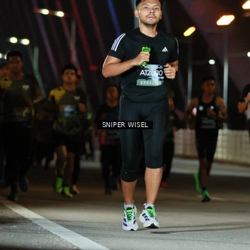 Runner Photo 6198107