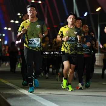 Runner Photo 6198113