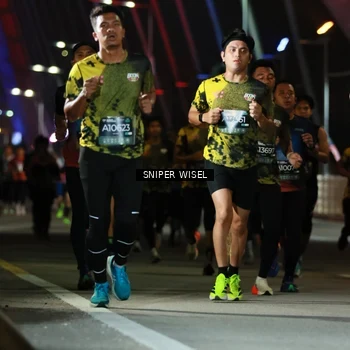 Runner Photo 6198115