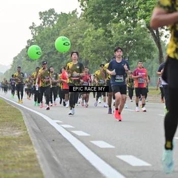 Runner Photo 6198123