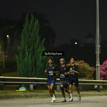 Runner Photo 6198140