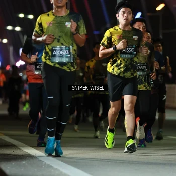 Runner Photo 6198153