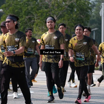 Runner Photo 6198172