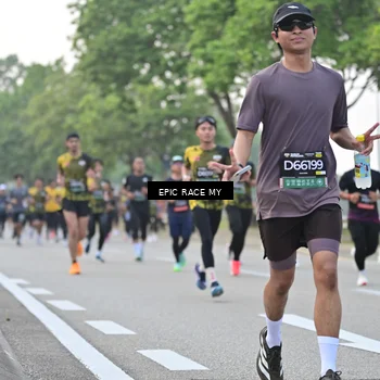 Runner Photo 6198213