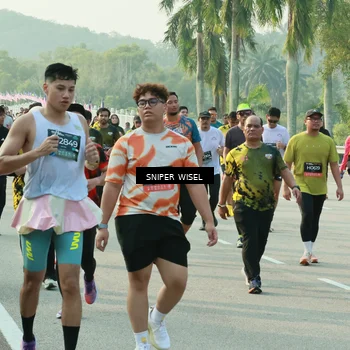 Runner Photo 6198214