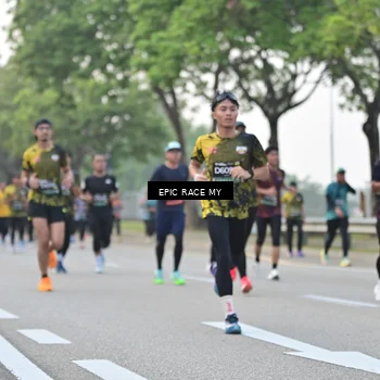 Runner Photo 6198235