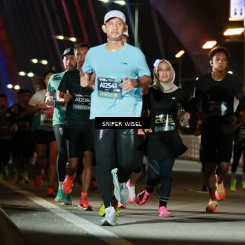 Runner Photo 6198253
